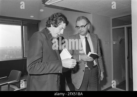 Conseil de la Fédération la FNV se réunit en conversation avec les organisations d'employeurs; le président de la FNV Kok and Buys (syndicat de la construction NVV), 11 février 1977, Politics, pays-Bas, agence de presse du xxe siècle photo, nouvelles à retenir, documentaire, photographie historique 1945-1990, histoires visuelles, L'histoire humaine du XXe siècle, immortaliser des moments dans le temps Banque D'Images