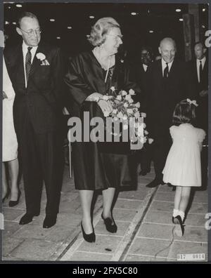 La photographie est semblable au no 017-0011, 9 septembre 1966, foires, visites, fleurs, enfants, reines, maison royale, princes, Pays-Bas, Agence de presse du XXe siècle photo, nouvelles à retenir, documentaire, photographie historique 1945-1990, histoires visuelles, L'histoire humaine du XXe siècle, immortaliser des moments dans le temps Banque D'Images