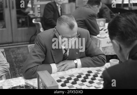 Championnat du monde a checkers à Amsterdam, Dukel - Archives nationales - 911-6719, pays-Bas, agence de presse du XXe siècle photo, news to remember, documentaire, photographie historique 1945-1990, histoires visuelles, L'histoire humaine du XXe siècle, immortaliser des moments dans le temps Banque D'Images