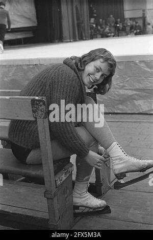Répétition générale de Maxi et Ernest Baier's Ice Ballet à Utrecht, 23 décembre 1959, Ice Ballet, répétitions, Pays-Bas, Agence de presse du XXe siècle photo, nouvelles à retenir, documentaire, photographie historique 1945-1990, histoires visuelles, L'histoire humaine du XXe siècle, immortaliser des moments dans le temps Banque D'Images