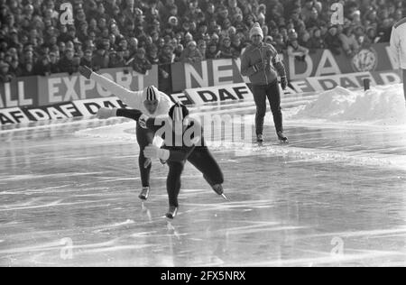 Championnats du monde de patinage de vitesse (hommes) au Deventer nr. 7 : Anatoli Lepeshkin en action, 16 février 1969, PATINAGE, sports, Championnats du monde, pays-Bas, photo de l'agence de presse du XXe siècle, nouvelles à retenir, documentaire, photographie historique 1945-1990, histoires visuelles, L'histoire humaine du XXe siècle, immortaliser des moments dans le temps Banque D'Images