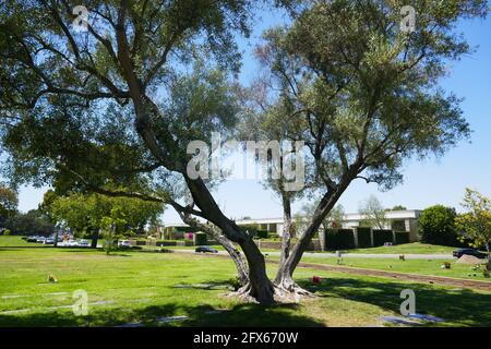 Cypress, Californie, États-Unis 24 mai 2021 UNE vue générale de l'atmosphère de Forest Lawn Cypress Memorial Park le 24 mai 2021 à Cypress, Californie, États-Unis. Photo par Barry King/Alay stock photo Banque D'Images