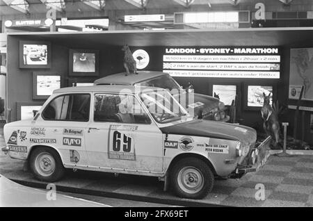 Jeudi prochain commence la 58e exposition RAI de voitures de tourisme, le Daf 55 du marathon rallye Londres-Sydney, 11 février 1969, voitures, commerce automobile, Salons, expositions, pays-Bas, Agence de presse du XXe siècle photo, news to remember, documentaire, photographie historique 1945-1990, histoires visuelles, L'histoire humaine du XXe siècle, immortaliser des moments dans le temps Banque D'Images