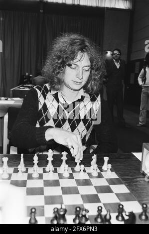 Tournoi d'échecs Blast Furnace, 1er tour, Timman en action, 15 janvier 1980, échecs, Pays-Bas, Agence de presse du XXe siècle photo, nouvelles à retenir, documentaire, photographie historique 1945-1990, histoires visuelles, L'histoire humaine du XXe siècle, immortaliser des moments dans le temps Banque D'Images