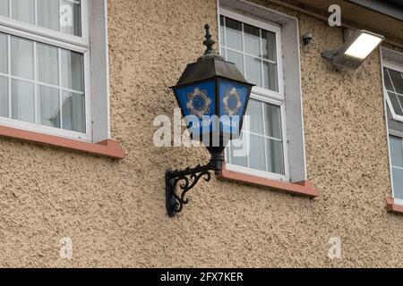 Ardee, Comté de Louth, Irlande, 17 mai 2021. Panneau Garda à l'avant de la gare d'Ardee Garda Banque D'Images