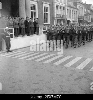 École d'infanterie du 10e anniversaire à Harderwijk, 4 mars 1958, pays-Bas, agence de presse du 20e siècle photo, nouvelles à retenir, documentaire, photographie historique 1945-1990, histoires visuelles, L'histoire humaine du XXe siècle, immortaliser des moments dans le temps Banque D'Images