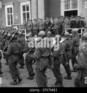 École d'infanterie du 10e anniversaire à Harderwijk, 4 mars 1958, pays-Bas, agence de presse du 20e siècle photo, nouvelles à retenir, documentaire, photographie historique 1945-1990, histoires visuelles, L'histoire humaine du XXe siècle, immortaliser des moments dans le temps Banque D'Images