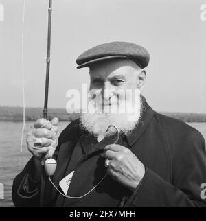 140 pêcheurs âgés sur le canal de la Hollande du Nord, 6 juin 1962, pays-Bas, agence de presse du XXe siècle photo, nouvelles à retenir, documentaire, photographie historique 1945-1990, histoires visuelles, L'histoire humaine du XXe siècle, immortaliser des moments dans le temps Banque D'Images