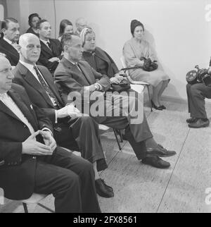 Ouverture de la maison d'Anne Frank. Pendant le discours, 1er mai 1961, discours, pays-Bas, agence de presse du xxe siècle photo, nouvelles à retenir, documentaire, photographie historique 1945-1990, histoires visuelles, L'histoire humaine du XXe siècle, immortaliser des moments dans le temps Banque D'Images