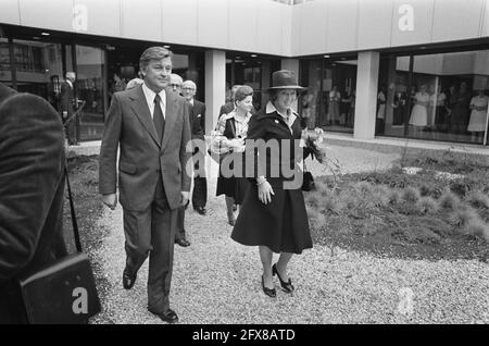 Beatrix ouvre Sint Franciscus Gasthuis à Rotterdam, le 14 octobre 1976, ouvertures, princesses, Hôpitaux, pays-Bas, Agence de presse du XXe siècle photo, nouvelles à retenir, documentaire, photographie historique 1945-1990, histoires visuelles, L'histoire humaine du XXe siècle, immortaliser des moments dans le temps Banque D'Images