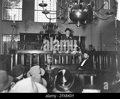 Ben Zwi, Président d'Israël dans Post-ISR.Synagogue, 16 juillet 1958, PRÉSIDENTS, pays-Bas, agence de presse du xxe siècle photo, nouvelles à retenir, documentaire, photographie historique 1945-1990, histoires visuelles, L'histoire humaine du XXe siècle, immortaliser des moments dans le temps Banque D'Images