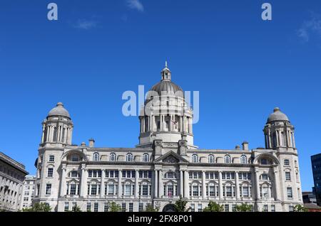 Bâtiment du port de Liverpool sur le front de mer à Pier Head Banque D'Images