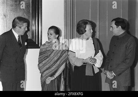 Visite du Premier ministre indien Rajiv Gandhi; réception à Paleis huis Ten Bosch; le Prince Claus, Mme Gandhi, la Reine Beatrix et le Premier ministre Gandhi, 25 octobre 1985, REÇUS, visites, queens, premiers ministres, pays-Bas, Agence de presse du XXe siècle photo, nouvelles à retenir, documentaire, photographie historique 1945-1990, histoires visuelles, L'histoire humaine du XXe siècle, immortaliser des moments dans le temps Banque D'Images