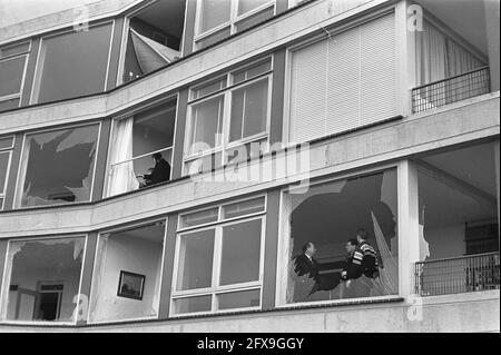 Incendie à Shell dans la région de Botlek, fenêtres de rafale à Vlaardingen, 20 janvier 1968, FENÊTRES, incendies, Pays-Bas, Agence de presse du XXe siècle photo, nouvelles à retenir, documentaire, photographie historique 1945-1990, histoires visuelles, L'histoire humaine du XXe siècle, immortaliser des moments dans le temps Banque D'Images