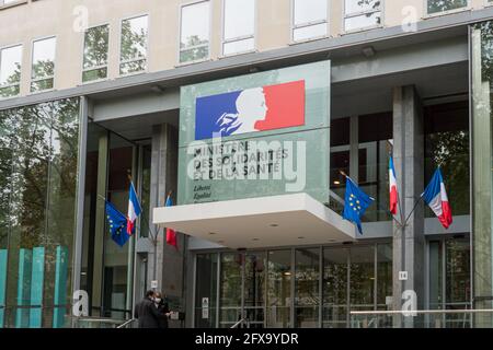 21.5.2021 Paris, France COVID en France : vue latérale du Ministère de la santé (Ministere des solidarités et de la santé en français) bâtidin parisien Banque D'Images