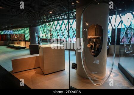 LA COLLECTION MARC LADREIT DE LACHARRIERE AU MUSÉE DU QUAI BRANLY À PARIS Banque D'Images