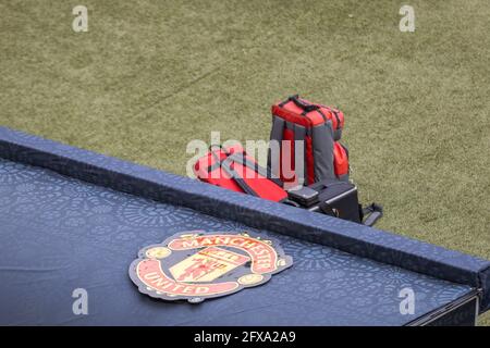 Gdansk, Pologne. 25 mai 2021. Une vue de l'écusson de Manchester United lors de la séance d'entraînement officielle un jour avant le match de finale 2021 de l'UEFA Europa League entre Villarreal CF et Manchester United à Gdansk Arena. Crédit : SOPA Images Limited/Alamy Live News Banque D'Images