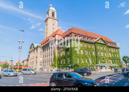 BERLIN, ALLEMAGNE - 16 AOÛT 2017 : vue sur la mairie de Spandau à Berlin. Banque D'Images