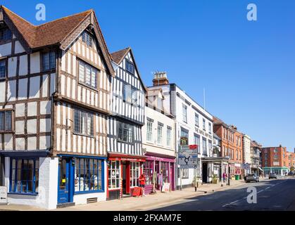 Tewkesbury Centre-ville commerces et bâtiments médiévaux Barton Street A38 Tewkesbury, Gloucestershire, Angleterre, GB, Royaume-Uni, Europe Banque D'Images