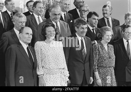 Sommet de la CEE à la Haye, réception à Paleis Noordeinde, Mitterand, Lubbers, Thatcher, Schluter, Kohl et Gonzales, 26 juin 1986, Réceptions, palais, Politique, pays-Bas, Agence de presse du XXe siècle photo, nouvelles à retenir, documentaire, photographie historique 1945-1990, histoires visuelles, L'histoire humaine du XXe siècle, immortaliser des moments dans le temps Banque D'Images