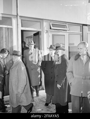 Premiers habitants Digna Johannapolder Rotterdam, 2 mars 1957, résidents, pays-Bas, agence de presse du xxe siècle photo, nouvelles à retenir, documentaire, photographie historique 1945-1990, histoires visuelles, L'histoire humaine du XXe siècle, immortaliser des moments dans le temps Banque D'Images