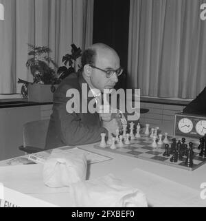 Tournoi d'échecs interzone au GAK, Bronstein, 8 juin 1964, SCHAAK TOURNOURORS, Pays-Bas, Agence de presse du XXe siècle photo, nouvelles à retenir, documentaire, photographie historique 1945-1990, histoires visuelles, L'histoire humaine du XXe siècle, immortaliser des moments dans le temps Banque D'Images