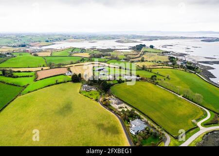 Vue aérienne de drone au-dessus de Strangford Lough Banque D'Images