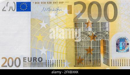 Partie avant de 200 euro billet gros plan avec petits détails. Monnaie européenne. Thème de l'inflation, des affaires, de l'économie et de la finance. Banque D'Images