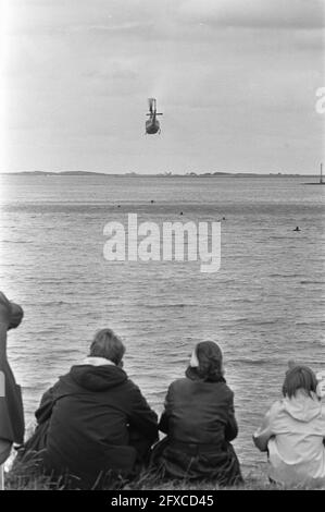 Journées de la flotte nationale de la marine néerlandaise à Den Helder, 17 juillet 1970, Journées de la flotte, pays-Bas, agence de presse du xxe siècle photo, nouvelles à retenir, documentaire, photographie historique 1945-1990, histoires visuelles, L'histoire humaine du XXe siècle, immortaliser des moments dans le temps Banque D'Images