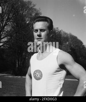 Athlète olympique Klaas Boot, 25 avril 1952, portraits, gymnastique, Pays-Bas, Agence de presse du XXe siècle photo, nouvelles à retenir, documentaire, photographie historique 1945-1990, histoires visuelles, L'histoire humaine du XXe siècle, immortaliser des moments dans le temps Banque D'Images