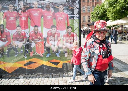 Fans de Villareal avant le match de finale de l'UEFA Europa League de Manchester United contre Villareal à Gdansk, en Pologne, en 2021. 26 mai 2021 © Wojciech Strozyk / Banque D'Images