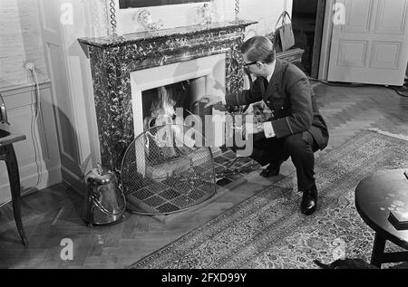 La princesse Margriet et Piet van Vollenhoven au Loo à Apeldoorn. Numéro 7, numéro 8, numéro 6 sans jambes Princesse Margriet, 16 novembre 1967, pays-Bas, Agence de presse du XXe siècle photo, nouvelles à retenir, documentaire, photographie historique 1945-1990, histoires visuelles, L'histoire humaine du XXe siècle, immortaliser des moments dans le temps Banque D'Images
