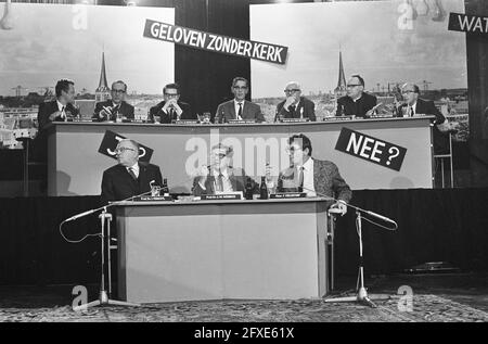 Enseigner à croire sans l'Église . Présentation du forum, 9 octobre 1967, forums, présentations, Pays-Bas, Agence de presse du XXe siècle photo, nouvelles à retenir, documentaire, photographie historique 1945-1990, histoires visuelles, L'histoire humaine du XXe siècle, immortaliser des moments dans le temps Banque D'Images