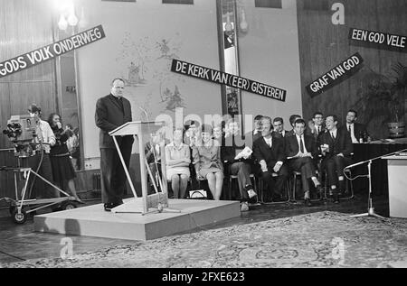 Enseigner à croire sans l'Église . Présentation du forum, 9 octobre 1967, forums, présentations, Pays-Bas, Agence de presse du XXe siècle photo, nouvelles à retenir, documentaire, photographie historique 1945-1990, histoires visuelles, L'histoire humaine du XXe siècle, immortaliser des moments dans le temps Banque D'Images