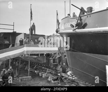 Lancement de Motor Tung Independent à Hendrik Ido Ambacht, 15 janvier 1958, launchings, Motor Tung, pays-Bas, agence de presse du xxe siècle photo, nouvelles à retenir, documentaire, photographie historique 1945-1990, histoires visuelles, L'histoire humaine du XXe siècle, immortaliser des moments dans le temps Banque D'Images