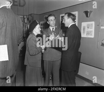Bureau de consultation du thé Europa, Singel 170/72, inauguration de la nouvelle salle d'exposition et ainsi de suite, 29 mai 1950, expositions, thé, Pays-Bas, Agence de presse du XXe siècle photo, nouvelles à retenir, documentaire, photographie historique 1945-1990, histoires visuelles, L'histoire humaine du XXe siècle, immortaliser des moments dans le temps Banque D'Images