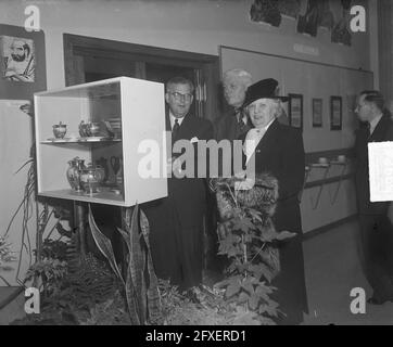 Bureau de consultation du thé Europa, Singel 170/72, inauguration de la nouvelle salle d'exposition et ainsi de suite, 29 mai 1950, expositions, thé, Pays-Bas, Agence de presse du XXe siècle photo, nouvelles à retenir, documentaire, photographie historique 1945-1990, histoires visuelles, L'histoire humaine du XXe siècle, immortaliser des moments dans le temps Banque D'Images