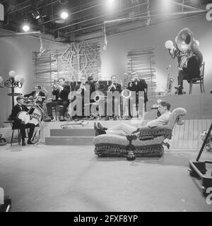 TV Meet the Band, The Temperance Seven, 6 août 1962, pays-Bas, agence de presse du xxe siècle photo, nouvelles à retenir, documentaire, photographie historique 1945-1990, histoires visuelles, L'histoire humaine du XXe siècle, immortaliser des moments dans le temps Banque D'Images