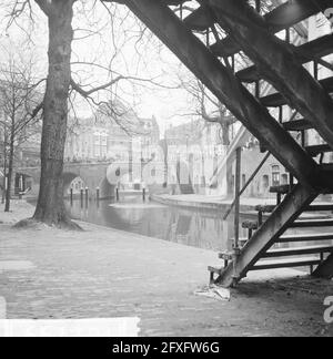 Villes d'Utrecht, y compris Dom, Oude Gracht, centre-ville, 15 mars 1964, villes, Pays-Bas, Agence de presse du XXe siècle photo, nouvelles à retenir, documentaire, photographie historique 1945-1990, histoires visuelles, L'histoire humaine du XXe siècle, immortaliser des moments dans le temps Banque D'Images