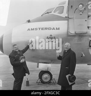 Bande de décollage prolongée de l'aéroport de Zestienhoven, Rotterdam en opération, 13 avril 1966, avion, Aéroports, pays-Bas, Agence de presse du XXe siècle photo, nouvelles à retenir, documentaire, photographie historique 1945-1990, histoires visuelles, L'histoire humaine du XXe siècle, immortaliser des moments dans le temps Banque D'Images