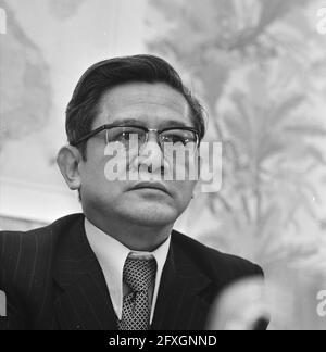 Vo Van Sung, ambassadeur vietnamien aux pays-Bas, s'adresse à la presse à Amsterdam, le 11 janvier 1978, ambassadeurs des pays-Bas, agence de presse du xxe siècle photo, nouvelles à retenir, documentaire, photographie historique 1945-1990, histoires visuelles, L'histoire humaine du XXe siècle, immortaliser des moments dans le temps Banque D'Images