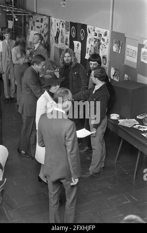 Visite de travail de la princesse Beatrix et du prince Claus en Hollande du Sud, 6 octobre 1971, princes, princesses, visites de travail, Pays-Bas, Agence de presse du XXe siècle photo, nouvelles à retenir, documentaire, photographie historique 1945-1990, histoires visuelles, L'histoire humaine du XXe siècle, immortaliser des moments dans le temps Banque D'Images