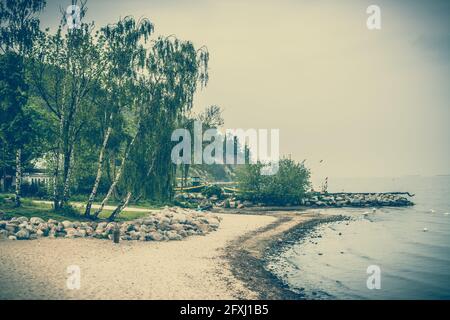 Paysage mer côte, baie de pêche le long de la plage sur la mer Baltique, vue panoramique, Pologne Banque D'Images