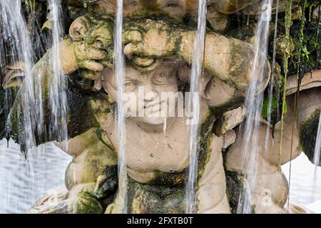 Détail de la fontaine aux jardins italiens, Hyde Park, Londres, Angleterre, Royaume-Uni Banque D'Images