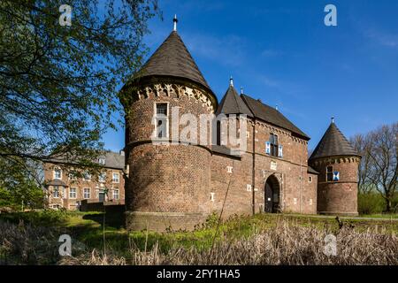 Allemagne, Oberhausen, Oberhausen-Osterfeld, région de la Ruhr, Basse-Rhin, Rhénanie-du-Nord-Westphalie, NRW, Château Vondern, château amarré, manor et outer bailey, musée, point de rencontre avec la ville, âges moyens Banque D'Images