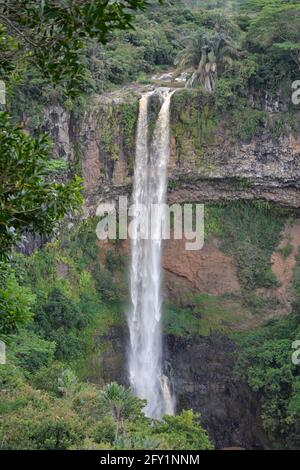 Cascade de Chamarel à Chamarel, dans le plateau central de l'île Maurice, océan Indien Banque D'Images