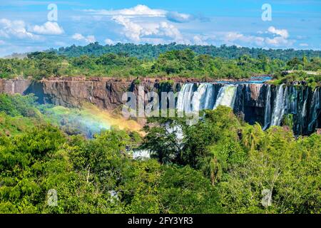 Circuit supérieur, chutes d'Iguazú, Misiones, Argentine. Banque D'Images