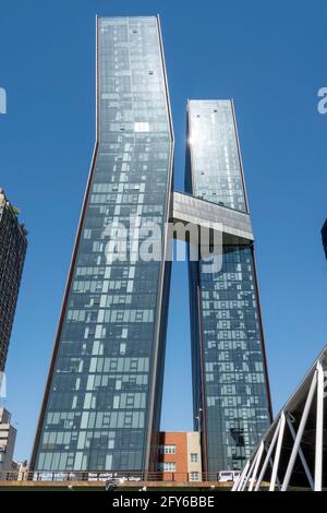 Les bâtiments de cuivre américains sont une paire de gratte-ciel résidentiels de luxe à New York, États-Unis Banque D'Images