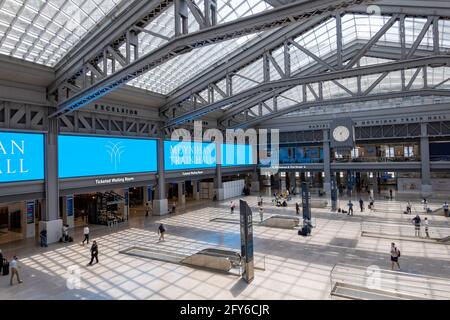 Le Moynihan train Hall (MTH) est situé dans le bâtiment historique de la poste James A. Farley, New York City, États-Unis Banque D'Images