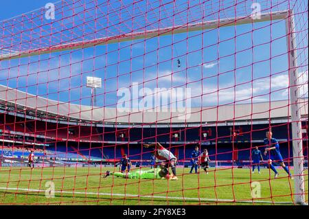 ROTTERDAM, PAYS-BAS - MAI 9 : gardien de but Maarten Stekelenburg de l'AFC Ajax, Luis Sinisterra de Feyenoord Rotterdam pendant le match néerlandais Eredivisie Banque D'Images